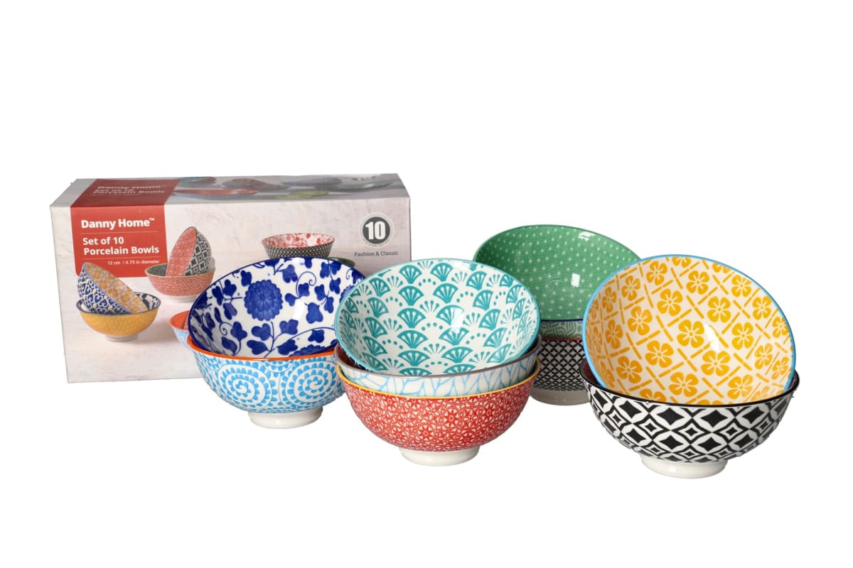 Patterned serving bowl set